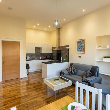 New 2 Bed Apartment With Stunning Views Of Arthur Seat Mountain Εδιμβούργο Εξωτερικό φωτογραφία